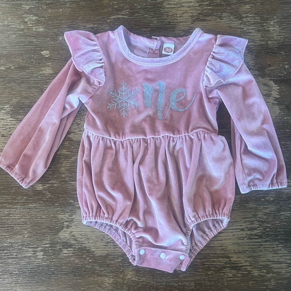 Winter Onederland first birthday outfit